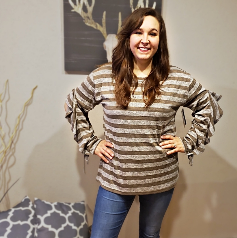 Striped Ruffle Blouse - Picture 3 of 6